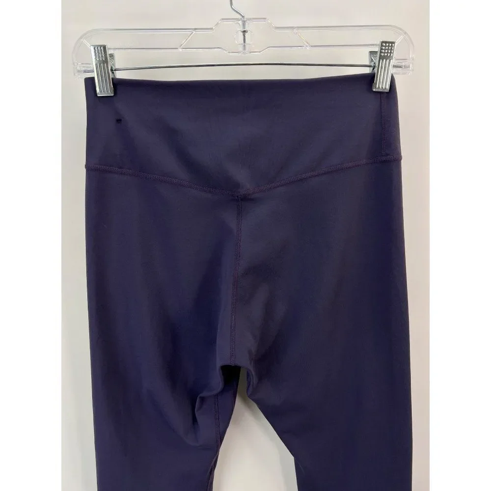 Nike Dri Fit Sz M Plum Purple Capri Leggings - Picture 4 of 6